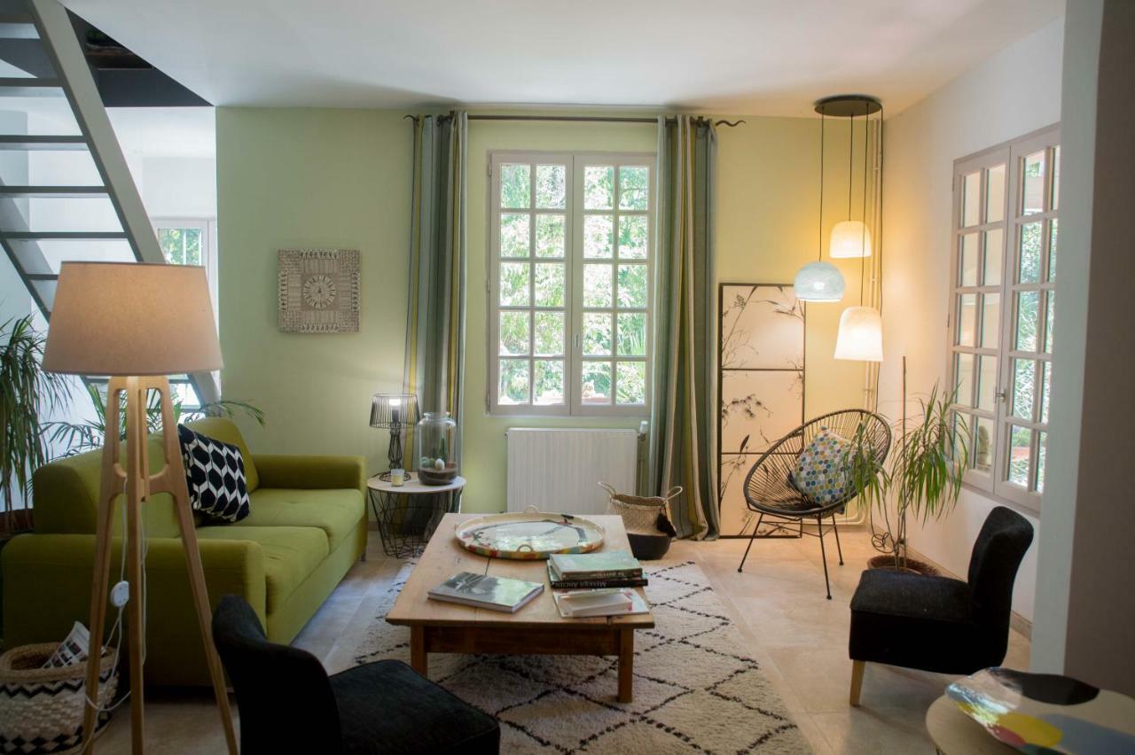 Chambres D'Hotes Les Baumes Сен-Кентен-ла-Потри Экстерьер фото